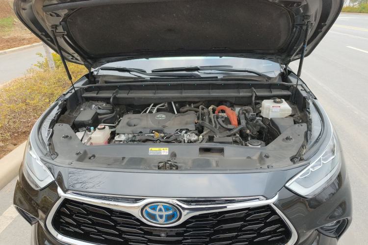 Used Toyota Highlander 2022 Dual-Engine 2.5L Four-Wheel Drive Supreme Edition 7-Seater Engine Bay