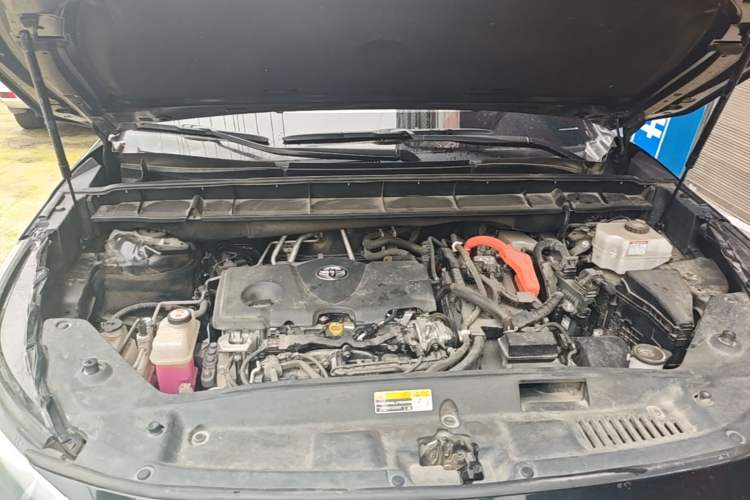 Used Toyota Highlander 2022 Dual-Engine 2.5L 4x4 Elite Edition 7-Seater Engine Bay