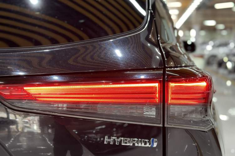 Used Toyota Highlander 2022 Dual-Engine 2.5L Four-Wheel Drive Prestige Version 7 Seats Exterior 10