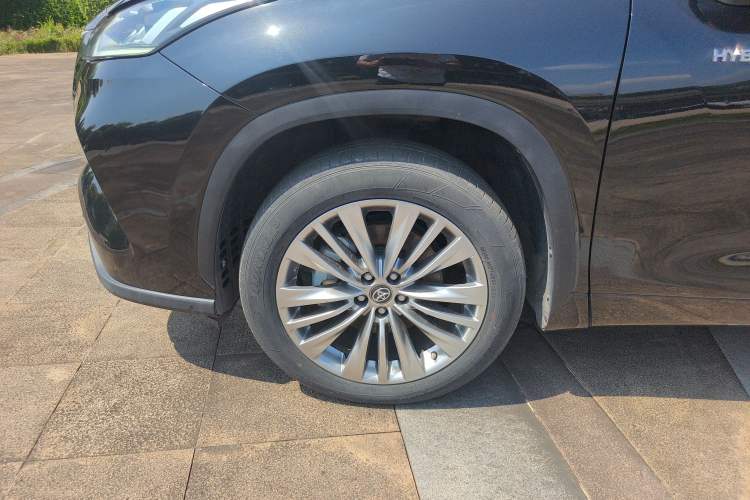 Used Toyota Highlander 2022 Dual-Engine 2.5L Two-Wheel Drive Prestige Edition 7-Seater Exterior 2