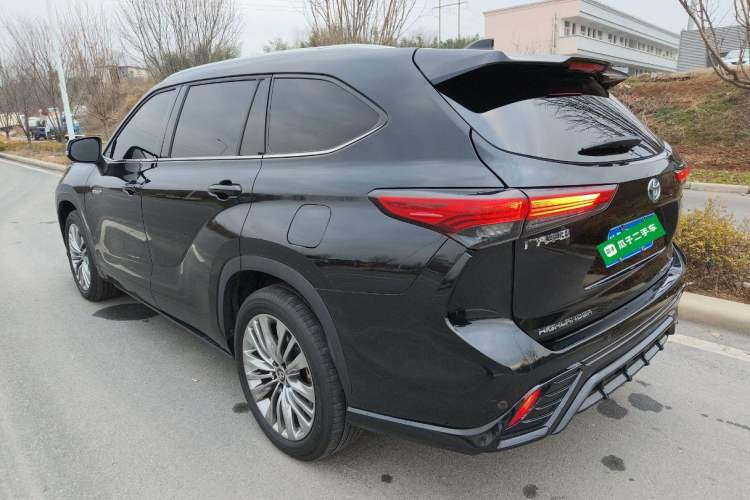 Used Toyota Highlander 2022 Dual-Engine 2.5L Four-Wheel Drive Supreme Edition 7-Seater Exterior 2