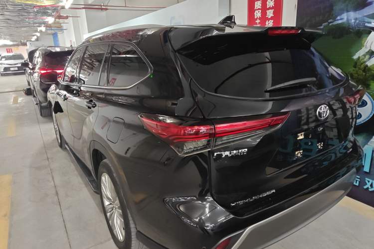 Used Toyota Highlander 2022 Dual-Engine 2.5L Four-Wheel Drive Supreme Edition 7-Seater Exterior 3