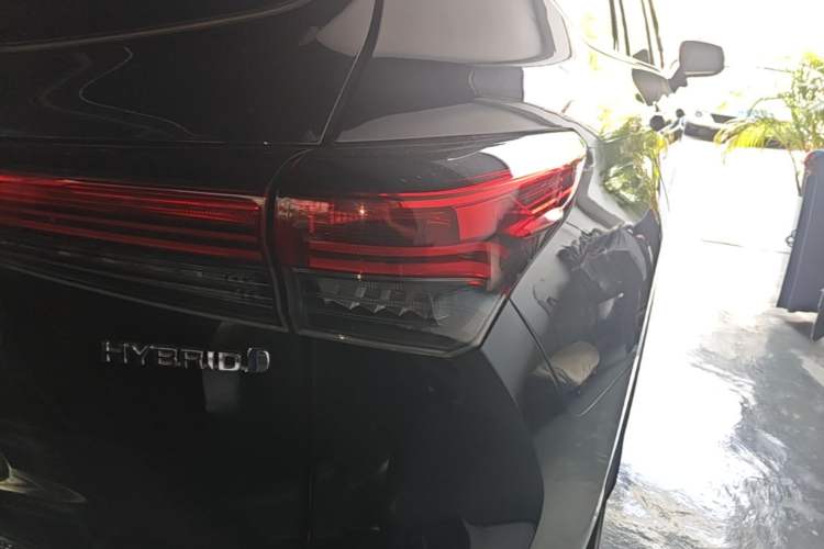 Used Toyota Highlander 2022 Dual-Engine 2.5L Four-Wheel Drive Supreme Edition 7-Seater Exterior 3