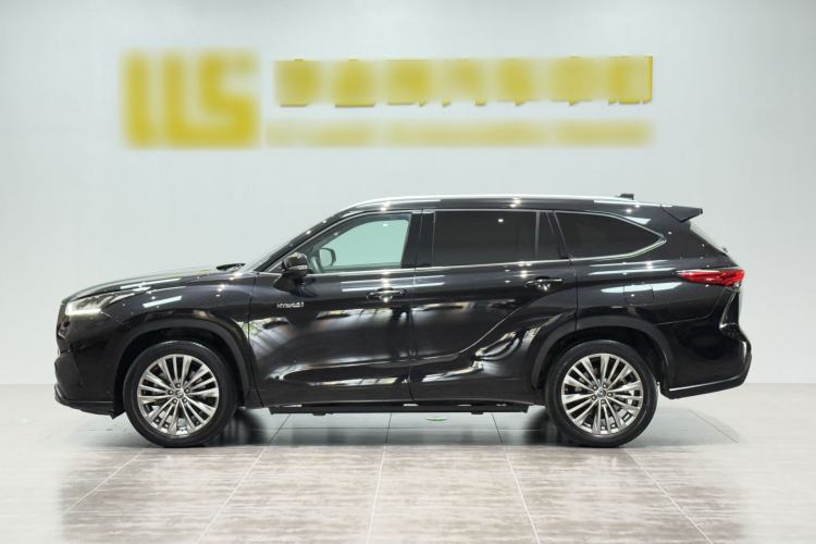 Used Toyota Highlander 2022 Dual-Engine 2.5L Four-Wheel Drive Prestige Version 7 Seats Exterior 3