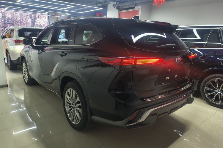 Used Toyota Highlander 2022 Dual-Engine 2.5L Four-Wheel Drive Supreme Edition 7-Seater Exterior 3