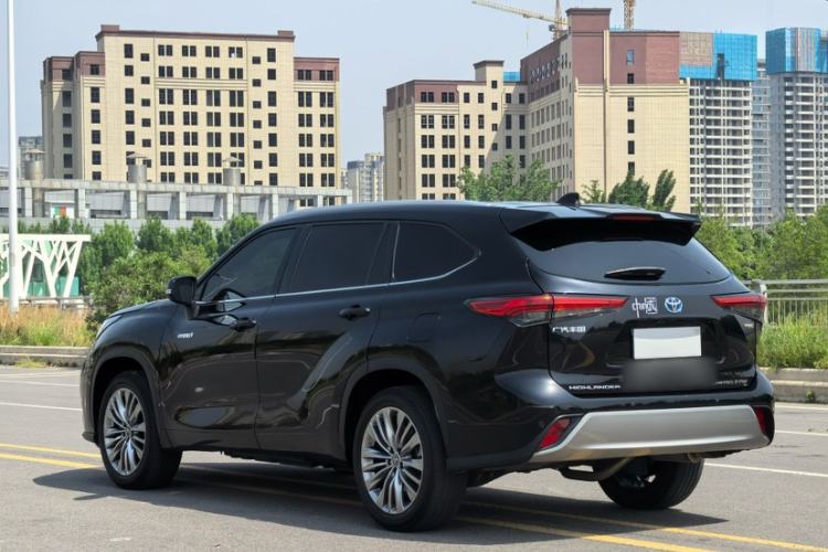 Used Toyota Highlander 2022 Dual-Engine 2.5L Four-Wheel Drive Supreme Edition 7-Seater Exterior 3
