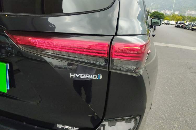 Used Toyota Highlander 2022 Dual-Engine 2.5L Four-Wheel Drive Prestige Version 7 Seats Exterior 3