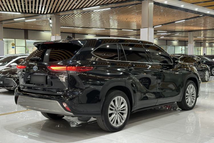 Used Toyota Highlander 2022 Dual-Engine 2.5L Four-Wheel Drive Prestige Version 7 Seats Exterior 4