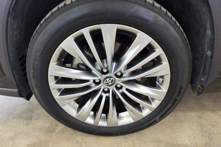 Used Toyota Highlander 2022 Dual-Engine 2.5L Two-Wheel Drive Prestige Edition 7-Seater Exterior 4