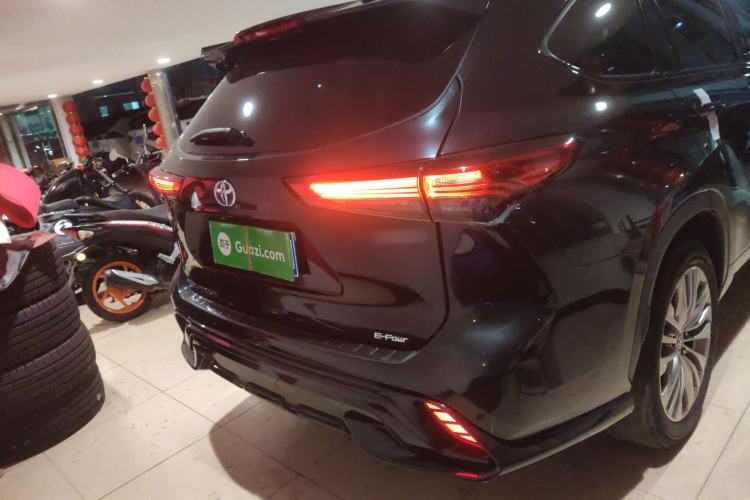 Used Toyota Highlander 2022 Dual-Engine 2.5L Four-Wheel Drive Prestige Version 7 Seats Exterior 4