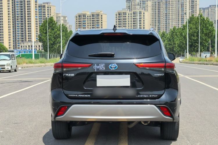 Used Toyota Highlander 2022 Dual-Engine 2.5L Four-Wheel Drive Supreme Edition 7-Seater Exterior 4