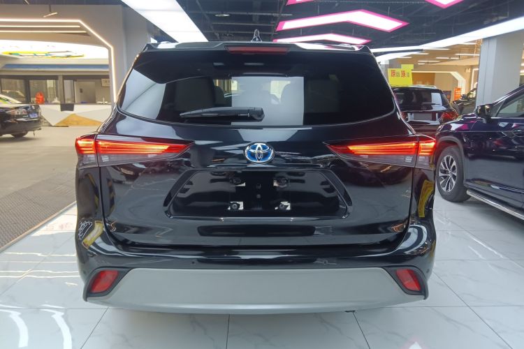 Used Toyota Highlander 2022 Dual-Engine 2.5L Four-Wheel Drive Prestige Version 7 Seats Exterior 4