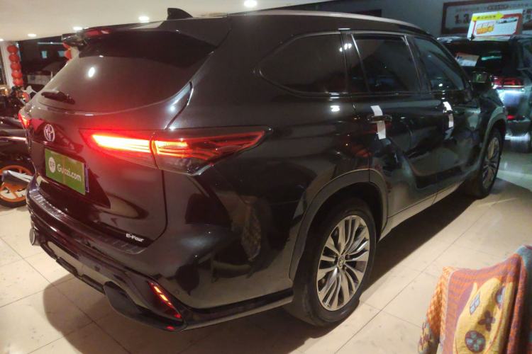 Used Toyota Highlander 2022 Dual-Engine 2.5L Four-Wheel Drive Prestige Version 7 Seats Exterior 5