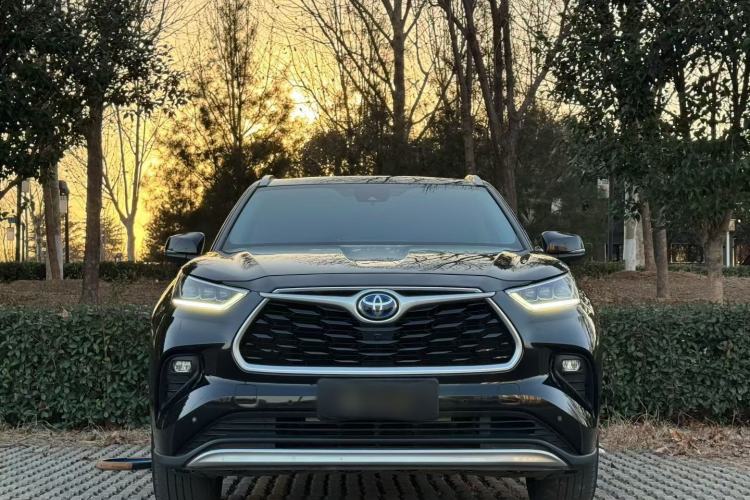 Used Toyota Highlander 2022 Dual-Engine 2.5L Four-Wheel Drive Prestige Version 7 Seats Exterior 5