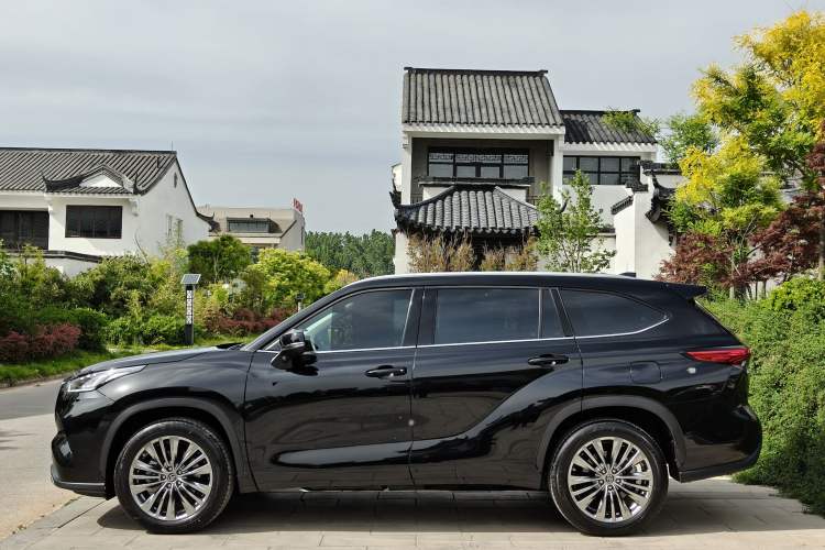 Used Toyota Highlander 2022 380T 4x4 Luxury Edition 7 Seats Exterior 6
