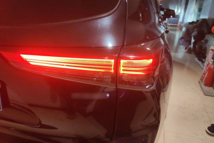 Used Toyota Highlander 2022 Dual-Engine 2.5L Four-Wheel Drive Prestige Version 7 Seats Exterior 6
