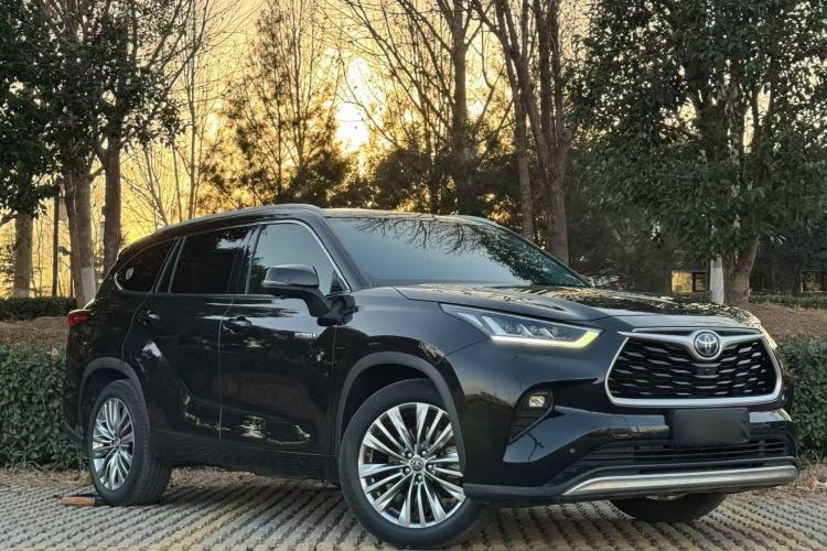 Used Toyota Highlander 2022 Dual-Engine 2.5L Four-Wheel Drive Prestige Version 7 Seats Exterior 6