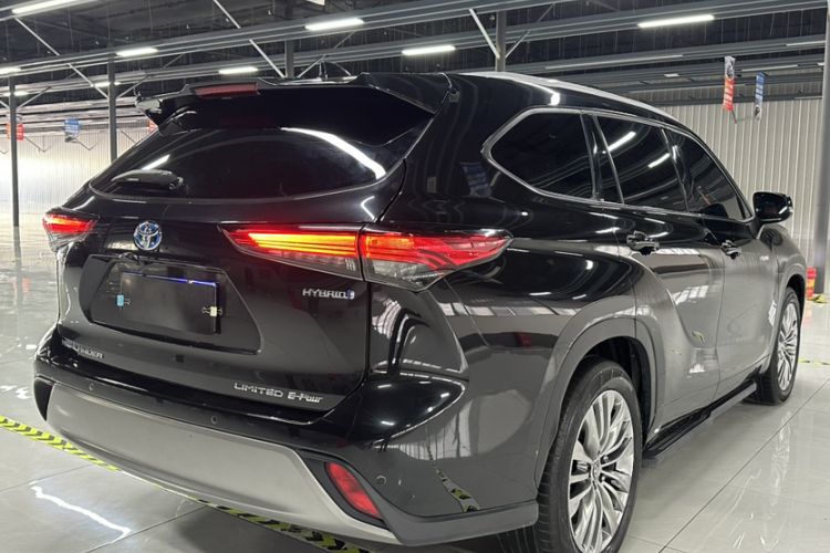 Used Toyota Highlander 2022 Dual-Engine 2.5L Four-Wheel Drive Supreme Edition 7-Seater Exterior 7