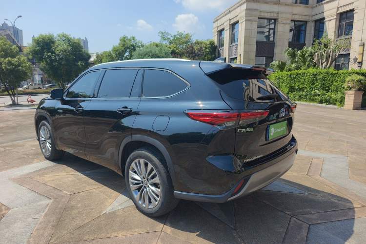 Used Toyota Highlander 2022 Dual-Engine 2.5L Two-Wheel Drive Prestige Edition 7-Seater Exterior 8
