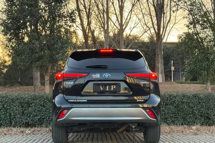 Used Toyota Highlander 2022 Dual-Engine 2.5L Four-Wheel Drive Prestige Version 7 Seats Exterior 8
