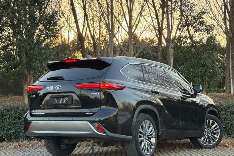 Used Toyota Highlander 2022 Dual-Engine 2.5L Four-Wheel Drive Prestige Version 7 Seats Exterior 9