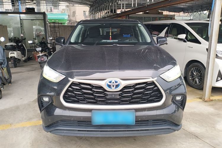 Used Toyota Highlander 2022 Dual-Engine 2.5L 4x4 Elite Edition 7-Seater Front