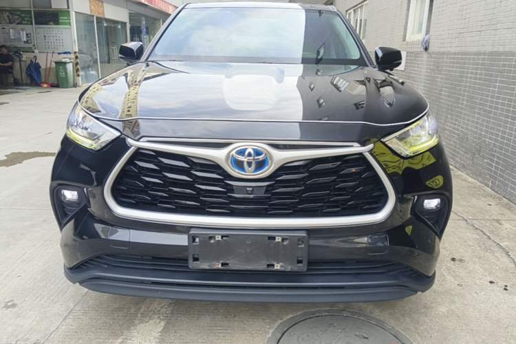 Used Toyota Highlander 2022 Dual-Engine 2.5L Two-Wheel Drive Elite Edition 5 Seats Front