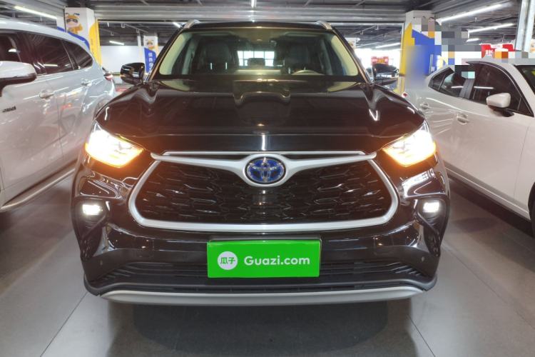 Used Toyota Highlander 2022 Dual-Engine 2.5L Two-Wheel Drive Prestige Edition 7-Seater Front