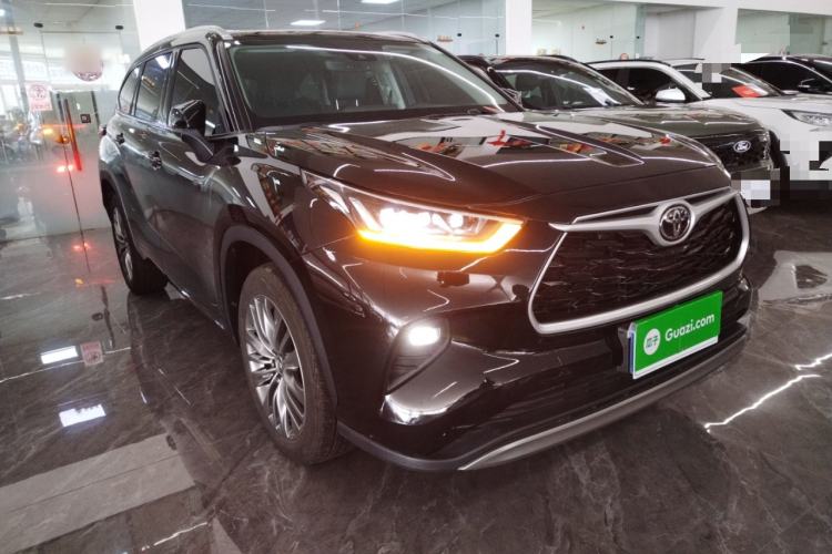 Used Toyota Highlander 2022 380T 4x4 Luxury Edition 7 Seats Front Right 45 Deg