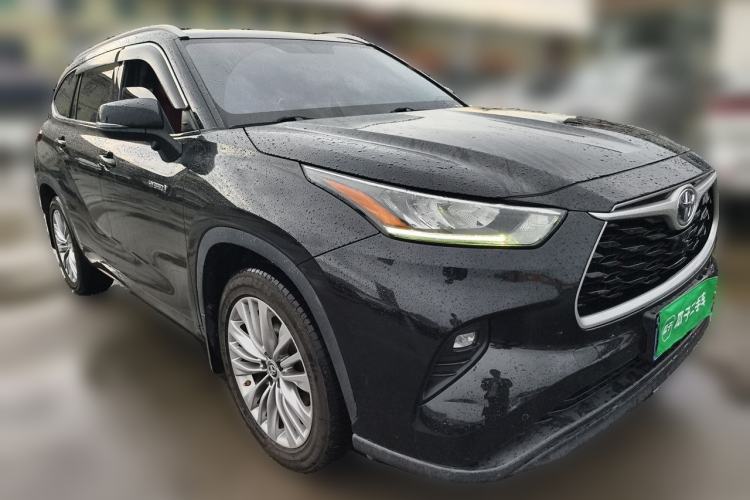Used Toyota Highlander 2022 Dual-Engine 2.5L 4x4 Elite Edition 7-Seater Front Right 45 Deg