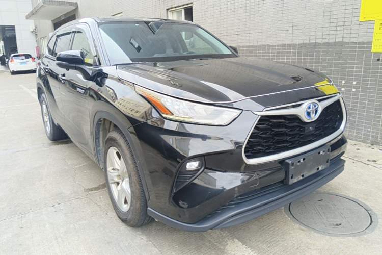 Used Toyota Highlander 2022 Dual-Engine 2.5L Two-Wheel Drive Elite Edition 5 Seats Front Right 45 Deg