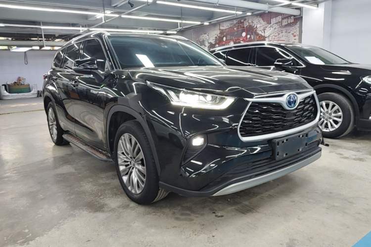 Used Toyota Highlander 2022 Dual-Engine 2.5L Four-Wheel Drive Prestige Version 7 Seats Front Right 45 Deg