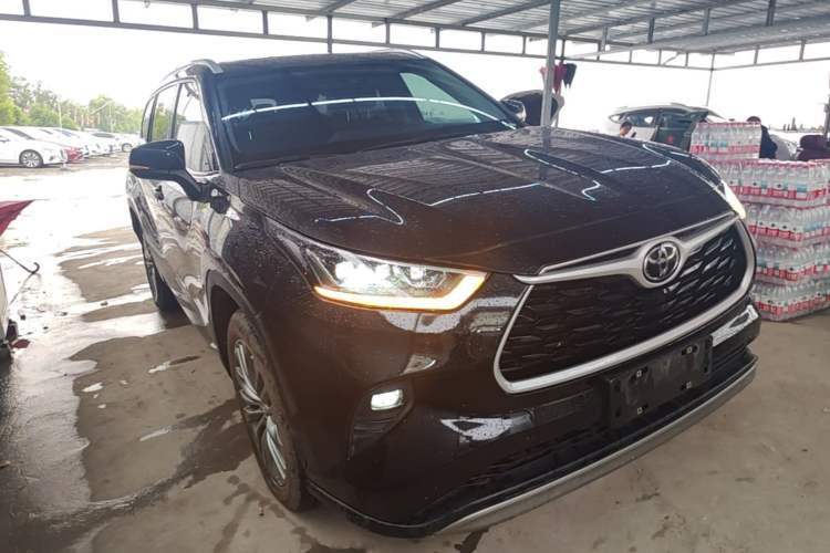 Used Toyota Highlander 2022 380T Four-Wheel Drive Prestige Edition 7-Seater Front Right 45 Deg