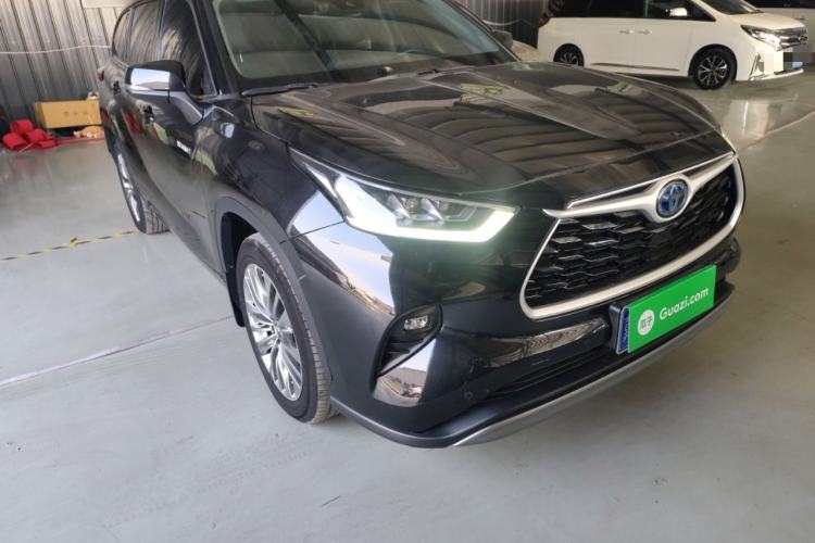 Used Toyota Highlander 2022 Dual-Engine 2.5L Four-Wheel Drive Prestige Version 7 Seats Front Right 45 Deg
