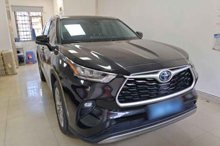 Used Toyota Highlander 2022 Dual-Engine 2.5L Four-Wheel Drive Luxury Edition 7 Seats Front Right 45 Deg