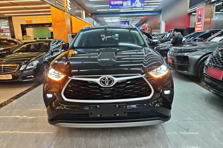 Used Toyota Highlander 2022 380T 4x4 Luxury Edition 7 Seats Front