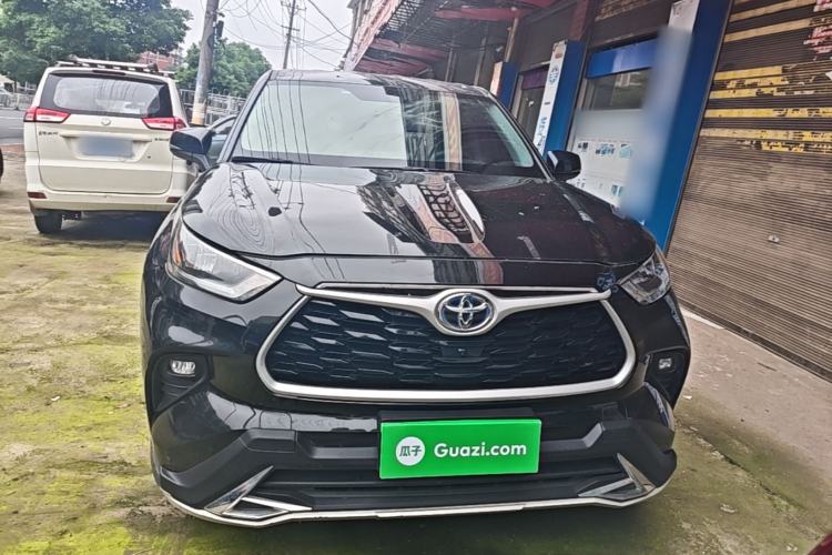 Used Toyota Highlander 2022 Dual-Engine 2.5L 4x4 Elite Edition 7-Seater Front