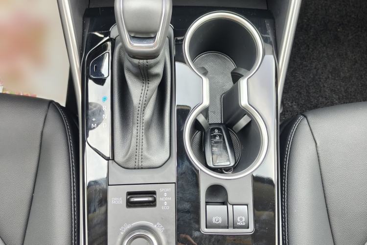 Used Toyota Highlander 2022 380T 4x4 Luxury Edition 7 Seats Gear Lever
