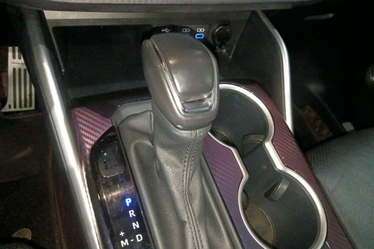 Used Toyota Highlander 2022 380T Four-Wheel Drive Prestige Edition 7-Seater Gear Lever