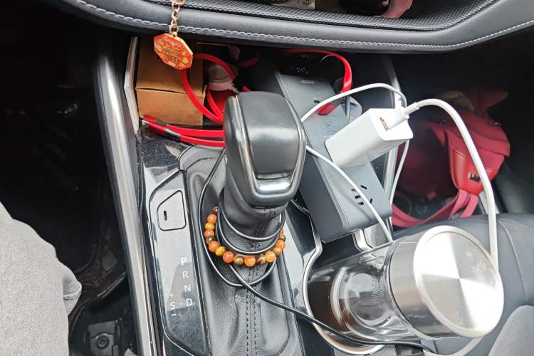 Used Toyota Highlander 2022 Dual-Engine 2.5L Four-Wheel Drive Prestige Version 7 Seats Gear Lever