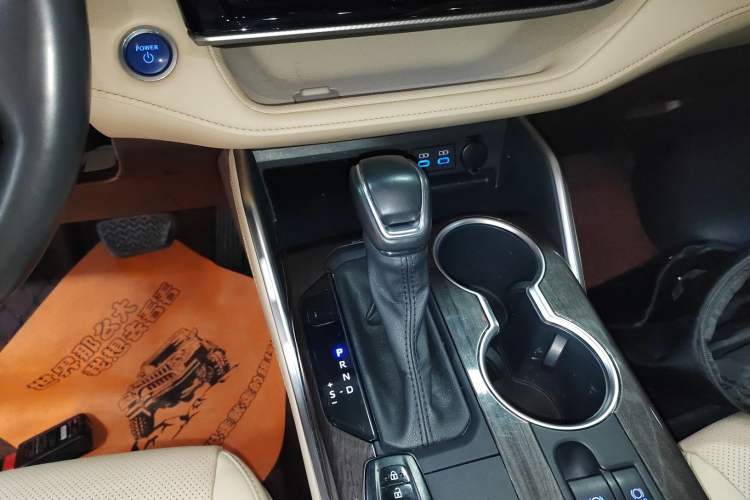 Used Toyota Highlander 2022 Dual-Engine 2.5L Four-Wheel Drive Supreme Edition 7-Seater Gear Lever