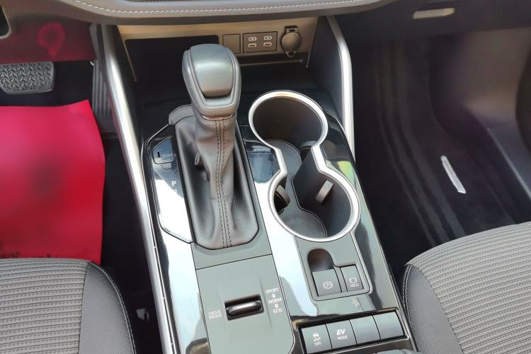 Used Toyota Highlander 2022 Dual-Engine 2.5L Two-Wheel Drive Elite Edition 5 Seats Gear Lever