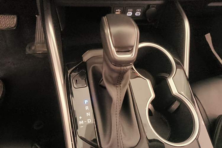 Used Toyota Highlander 2022 380T Four-Wheel Drive Prestige Edition 7-Seater Gear Lever