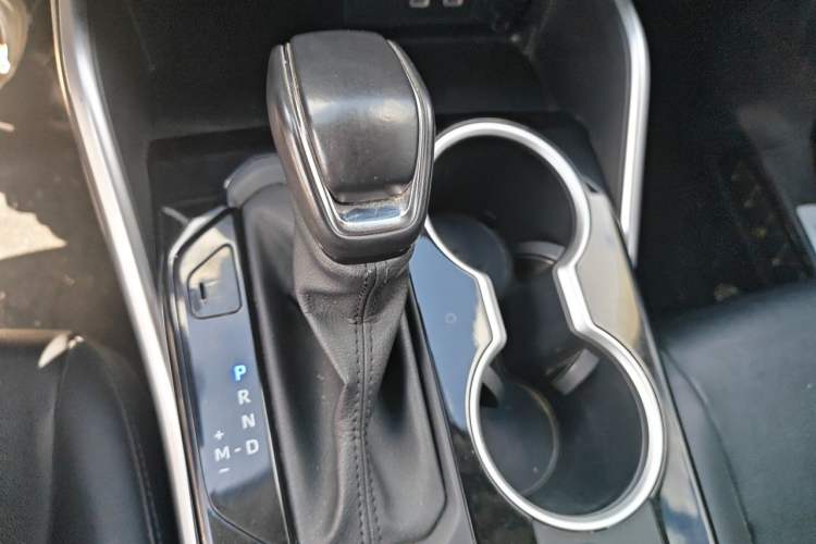Used Toyota Highlander 2022 380T 4x4 Luxury Edition 7 Seats Gear Lever
