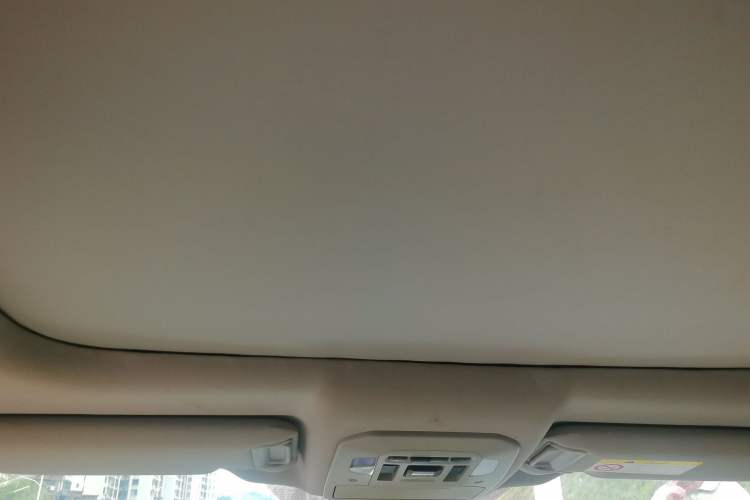 Used Toyota Highlander 2022 Dual-Engine 2.5L Two-Wheel Drive Prestige Edition 7-Seater Headliner