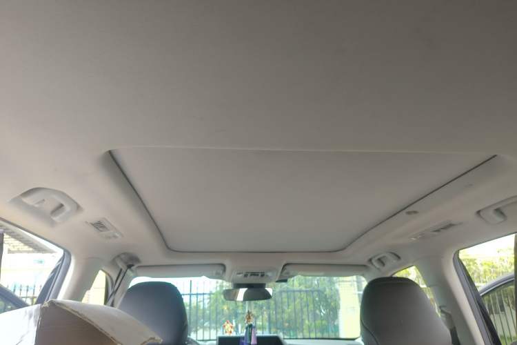 Used Toyota Highlander 2022 Dual-Engine 2.5L Four-Wheel Drive Prestige Version 7 Seats Headliner