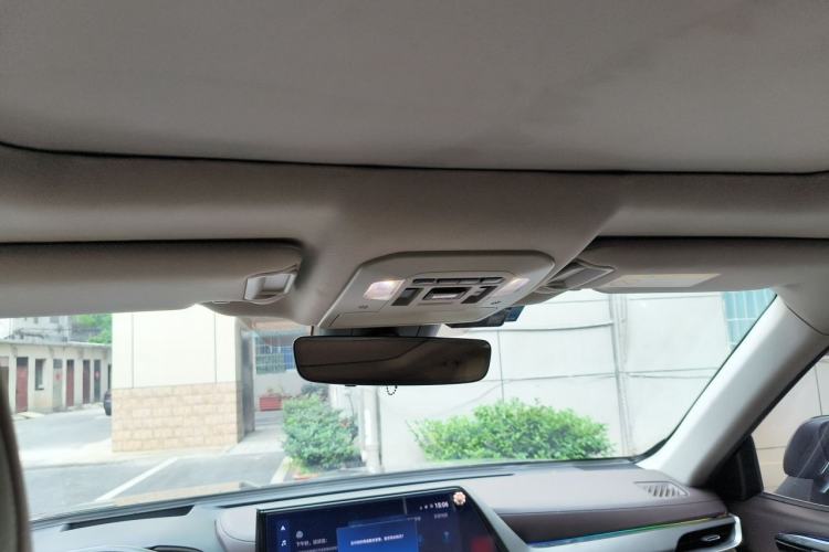 Used Toyota Highlander 2022 Dual-Engine 2.5L Four-Wheel Drive Prestige Version 7 Seats Headliner