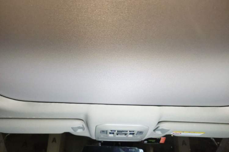 Used Toyota Highlander 2022 Dual-Engine 2.5L Four-Wheel Drive Prestige Version 7 Seats Headliner