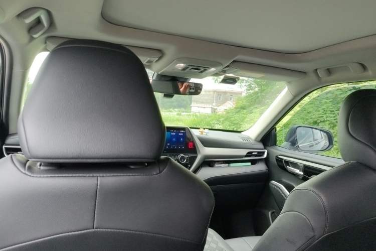 Used Toyota Highlander 2022 Dual-Engine 2.5L Two-Wheel Drive Prestige Edition 7-Seater Headliner