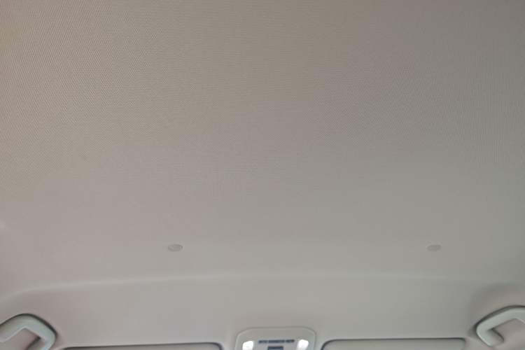 Used Toyota Highlander 2022 Dual-Engine 2.5L Two-Wheel Drive Elite Edition 5 Seats Headliner